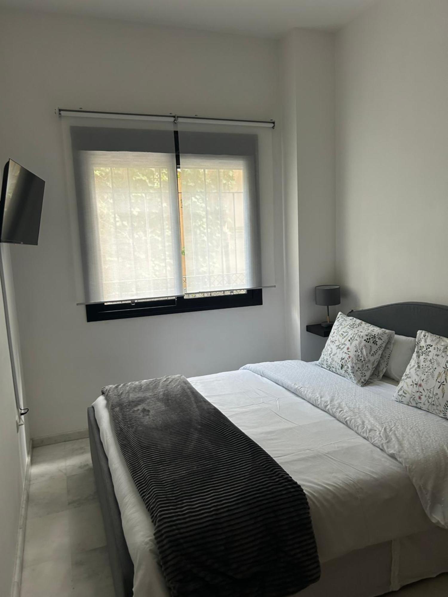 Apartamento Proximo Al Centro De 2 Dormitorios Con Piscina. Sevilha Exterior foto