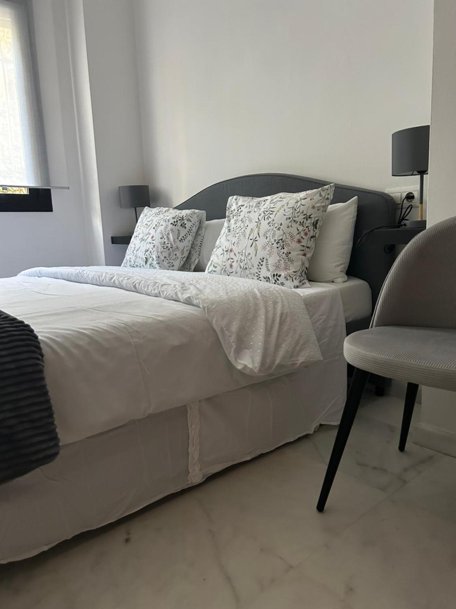 Apartamento Proximo Al Centro De 2 Dormitorios Con Piscina. Sevilha Exterior foto